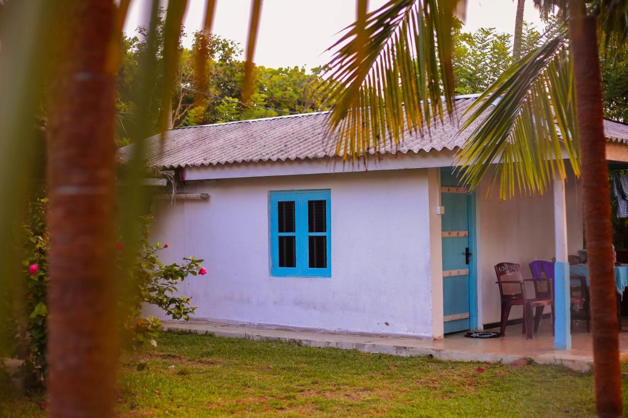 Tehan Homestay Dikwella Exteriér fotografie