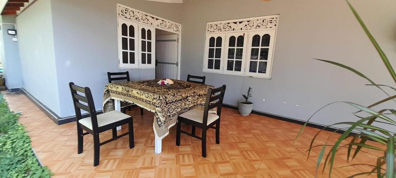 Tehan Homestay Dikwella Pokoj fotografie