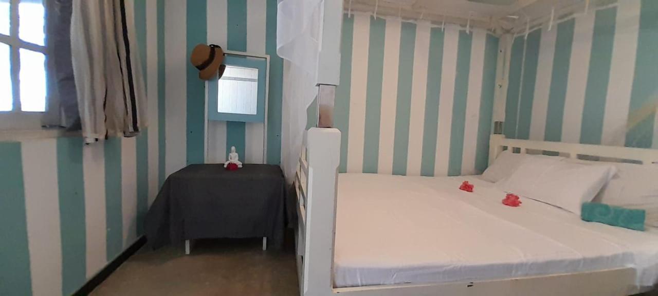 Tehan Homestay Dikwella Pokoj fotografie